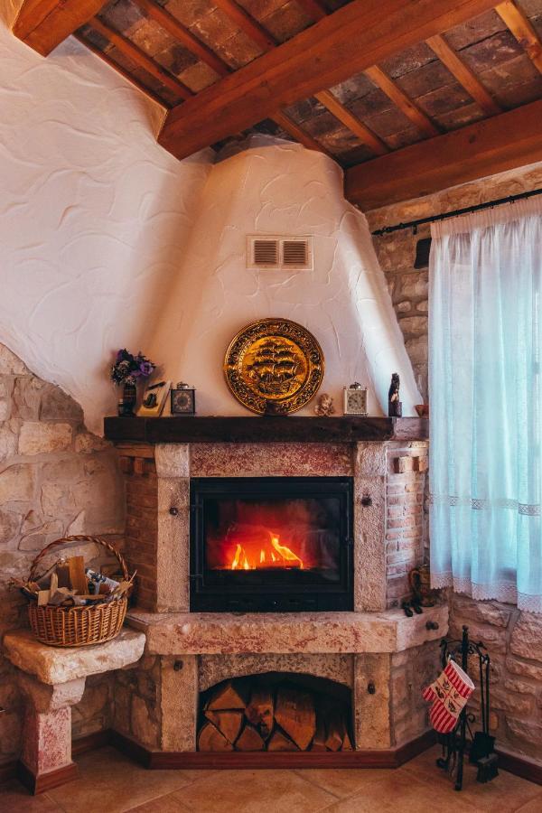 City Center Coastal Escape - Apartments With Sea View Or Cozy Room Novigrad  Екстер'єр фото