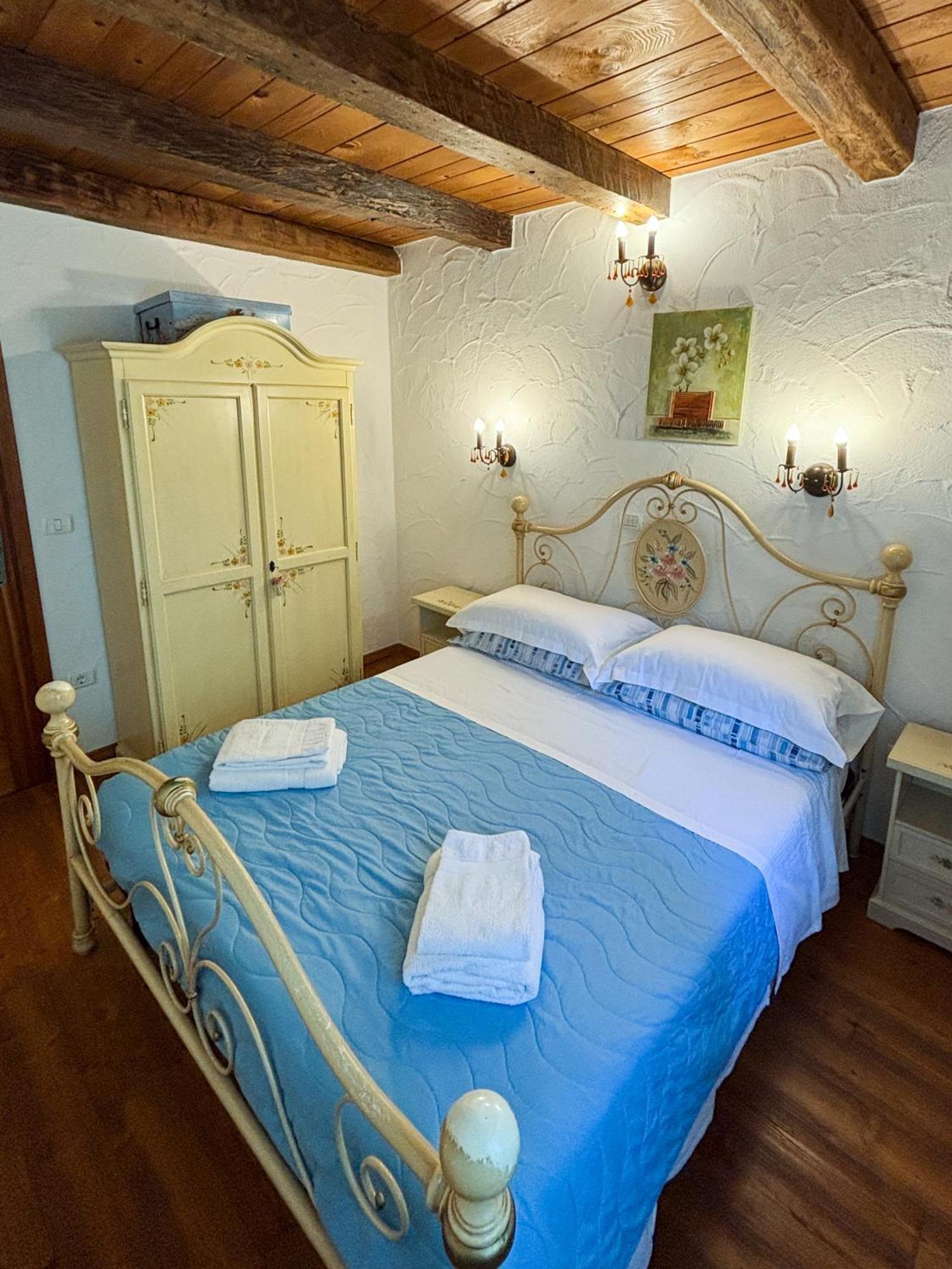 City Center Coastal Escape - Apartments With Sea View Or Cozy Room Novigrad  Екстер'єр фото